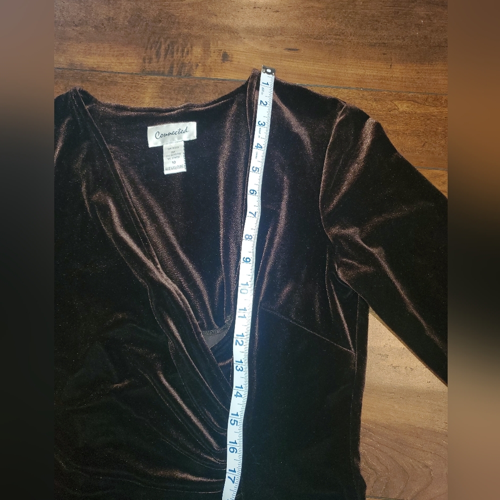 Elegant Brown Velvet Faux Wrap Dress By Connected Apparel Size 10 - Picture 5 of 10